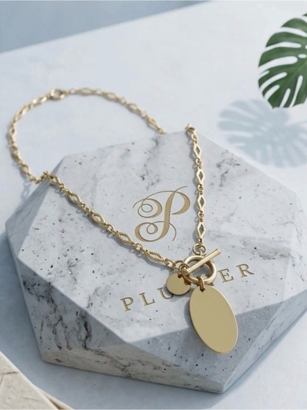 Gold Tone Necklace with Engraveable Pendant
